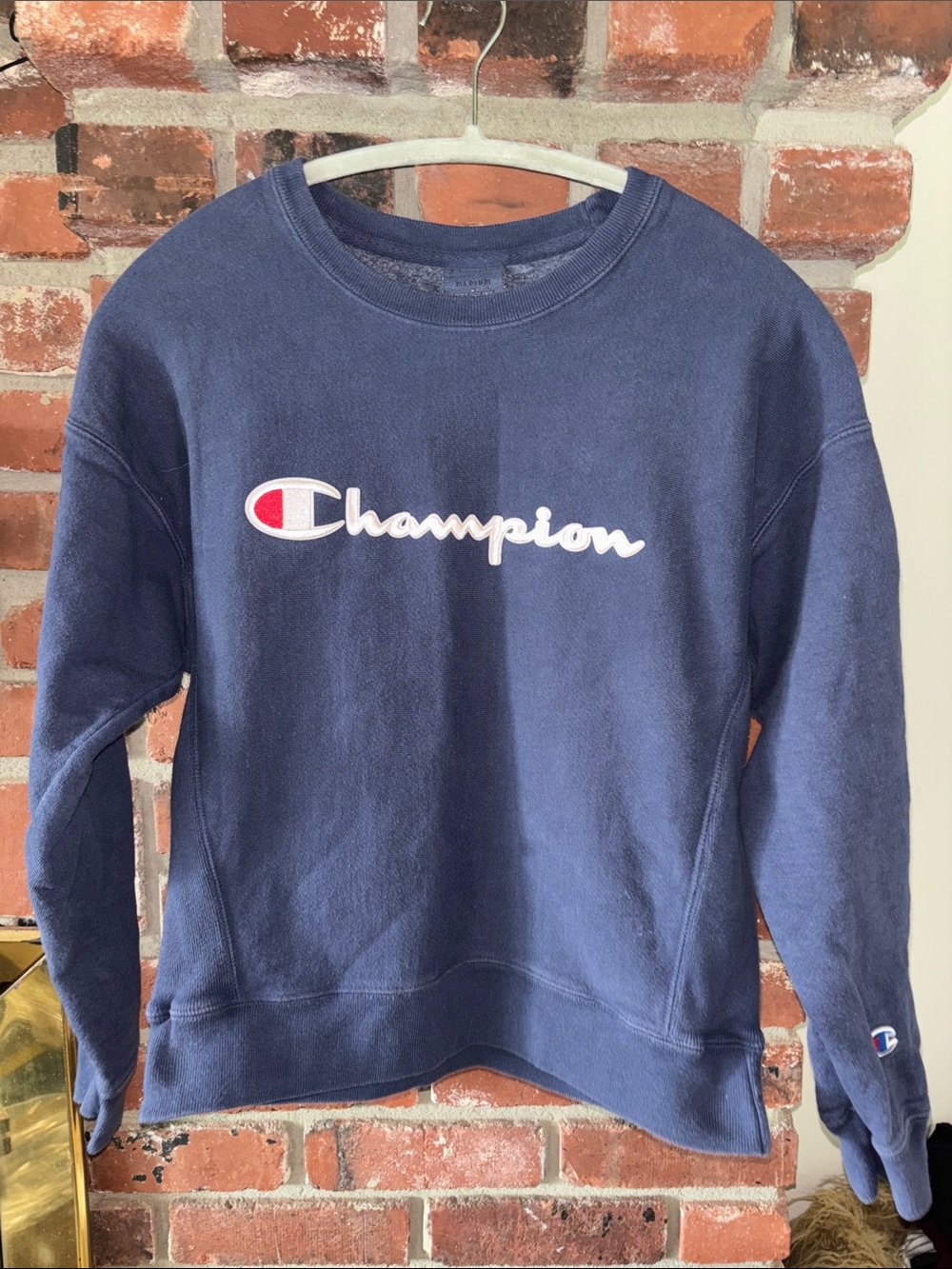 Vintage Champion Navy Blue Embroidered Logo Crew Sweatshirt Size Medium